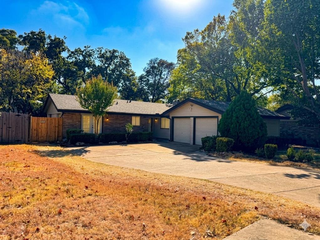2610 Vanessa Circle — photo
