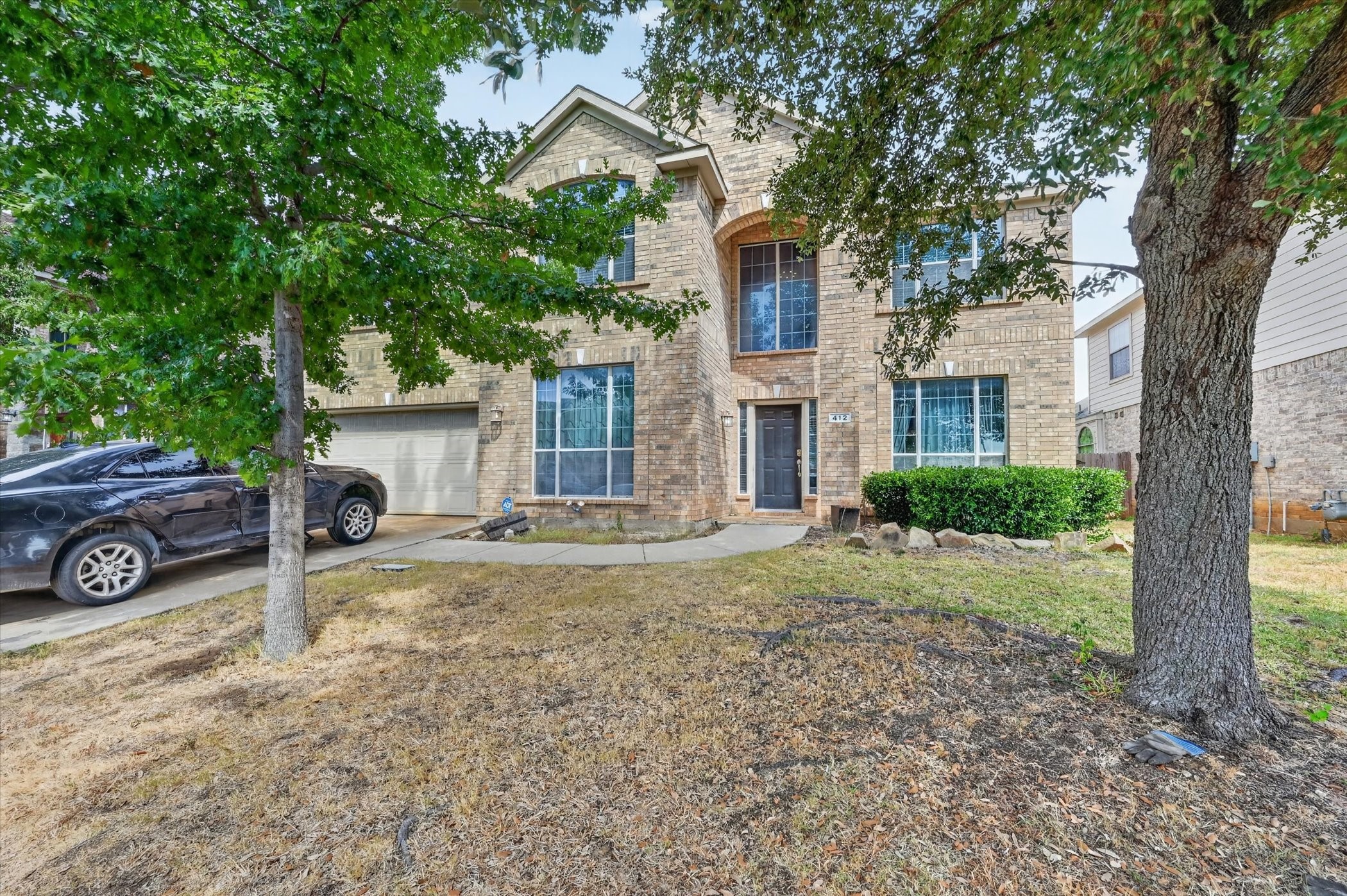 412 Roundrock Lane — photo