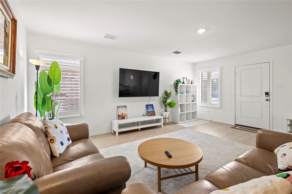 3032 Ashbrook Lane — photo