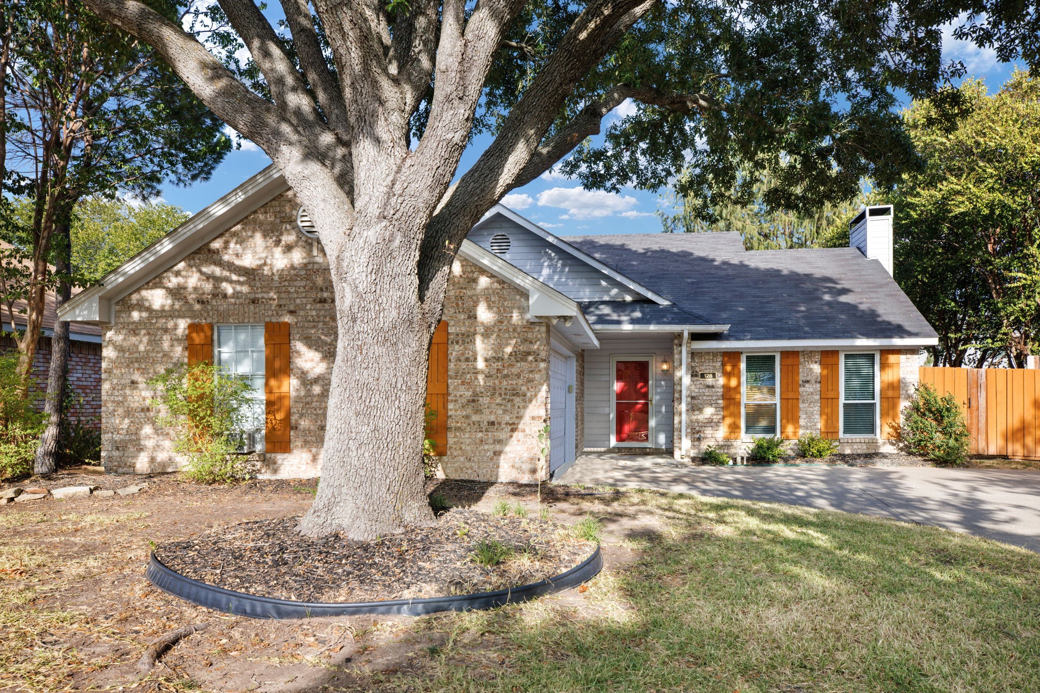 128 Overbrook Drive — photo