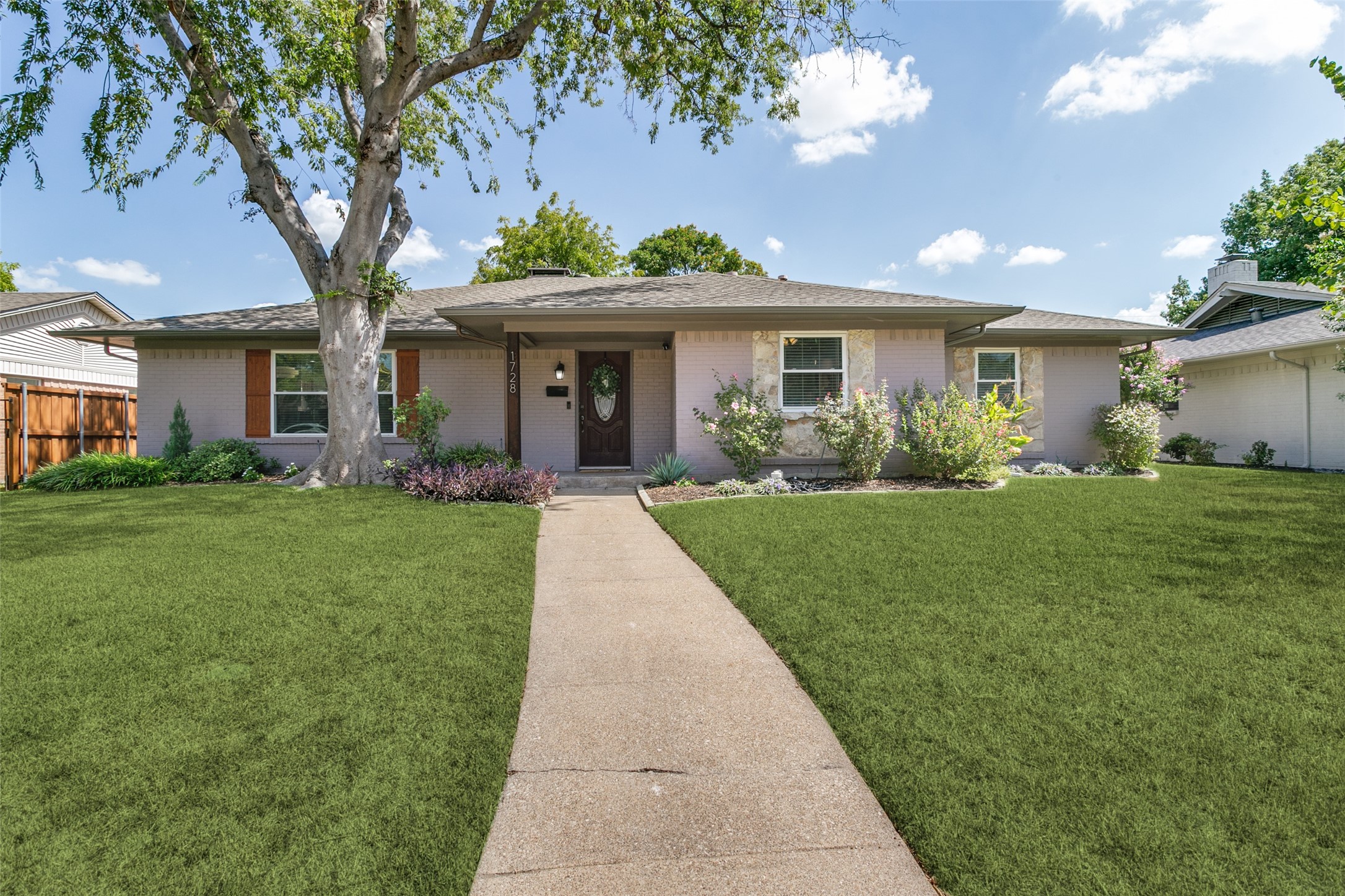 1728 Mapleton Drive — photo