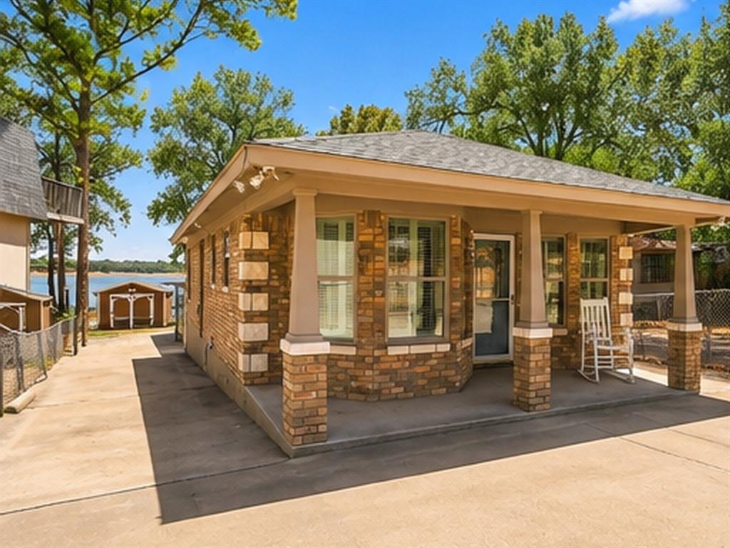 1231 E Lake Drive — photo
