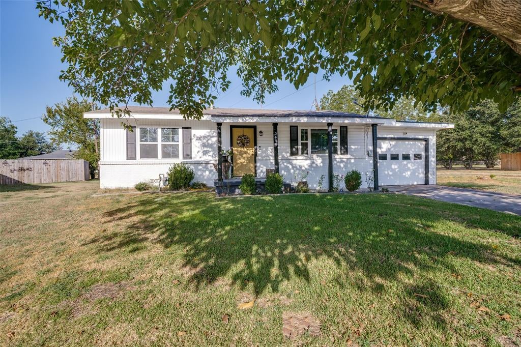 2506 Johnson Circle — photo