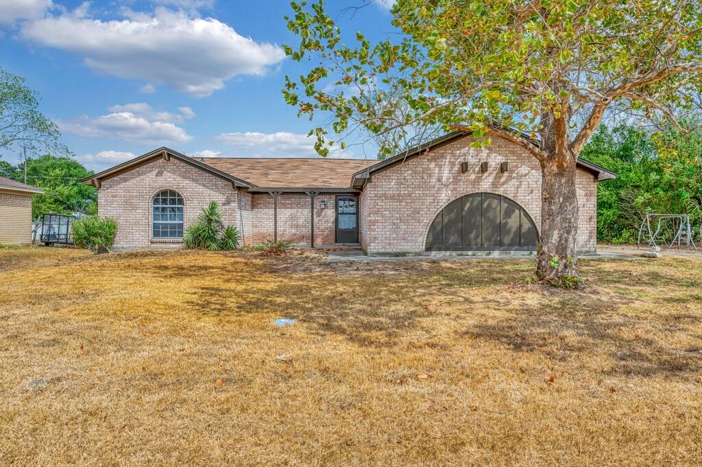 369 Anna Hobbs Lane — photo