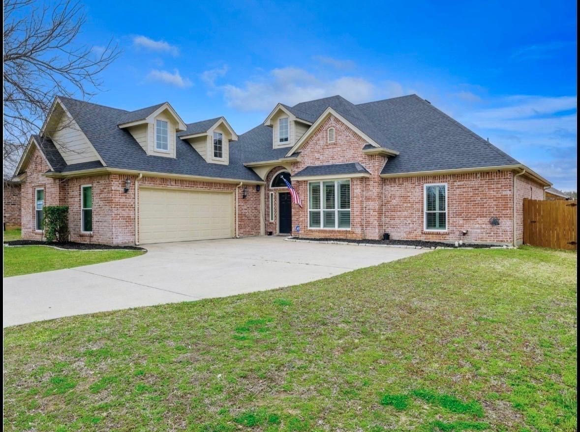 205 Wayne Drive — photo