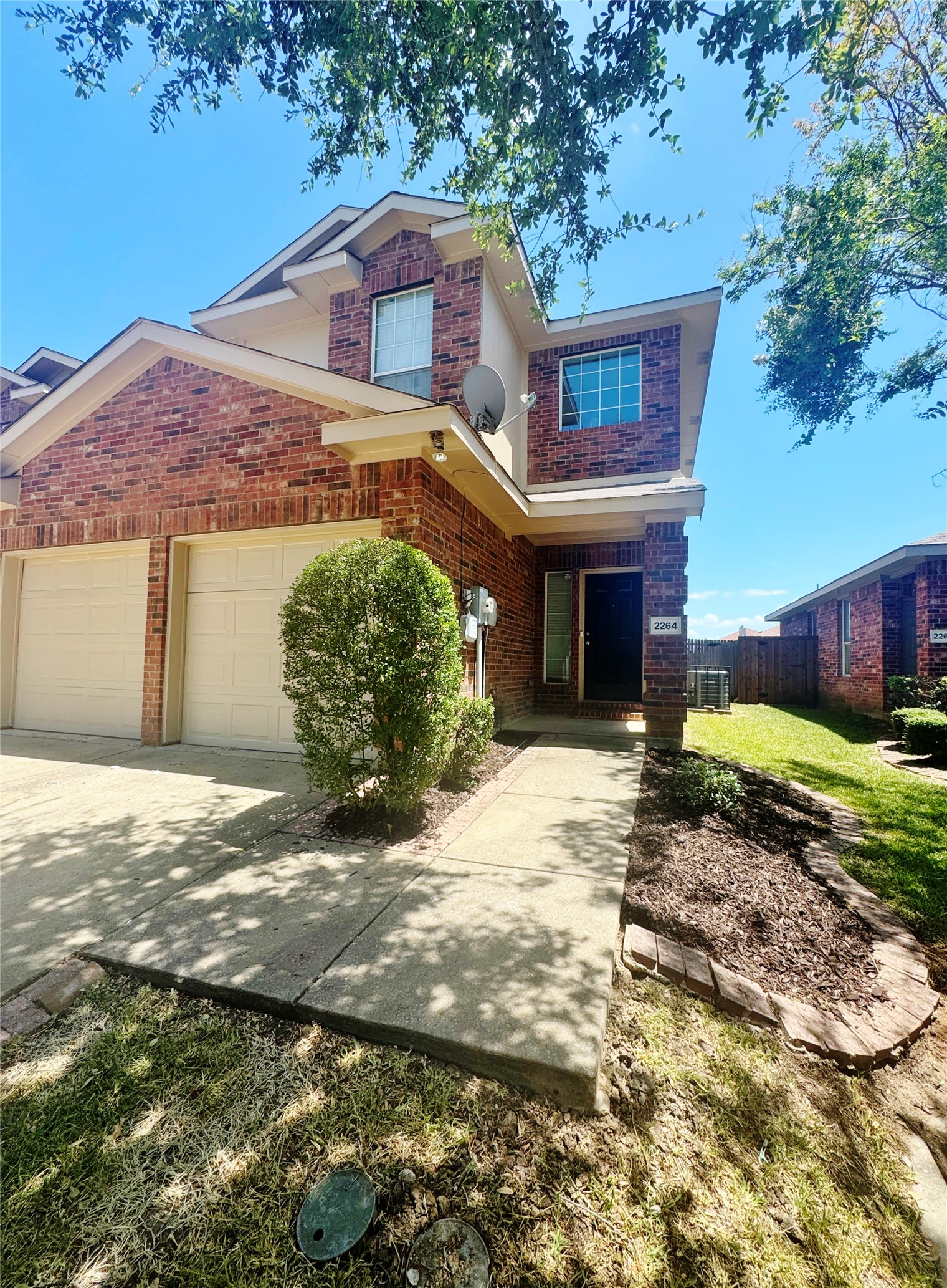 2264 Stonebrook Lane — photo