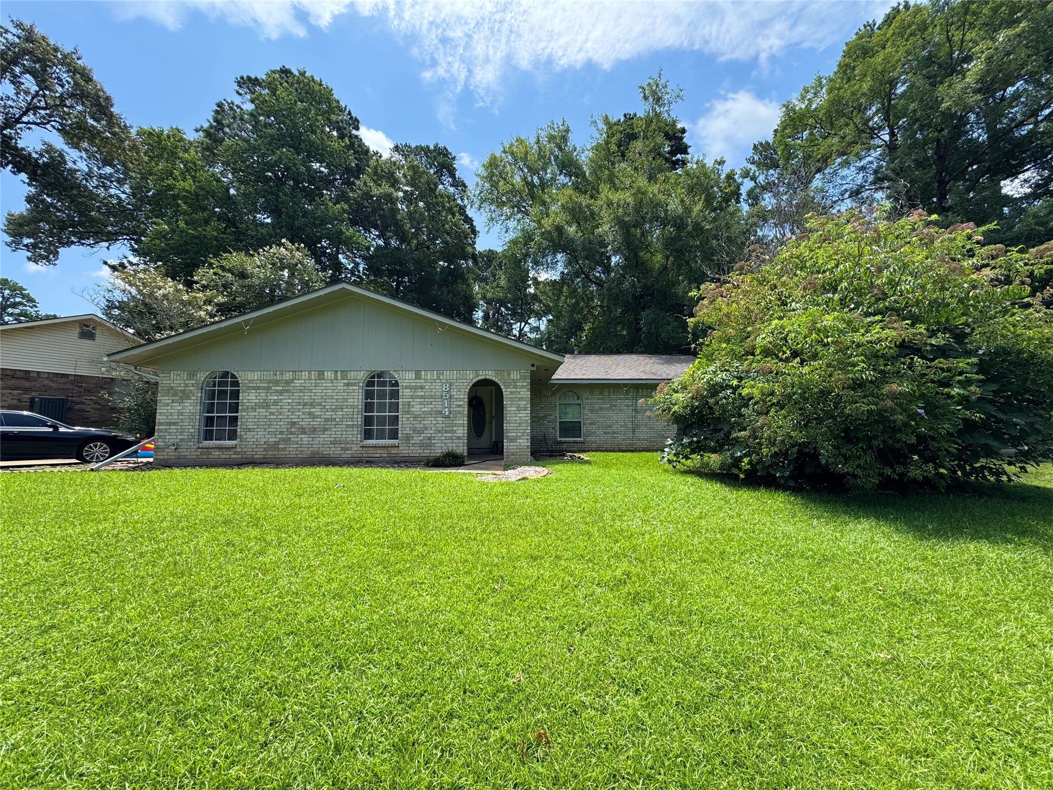8514 Timberwood Lane — photo