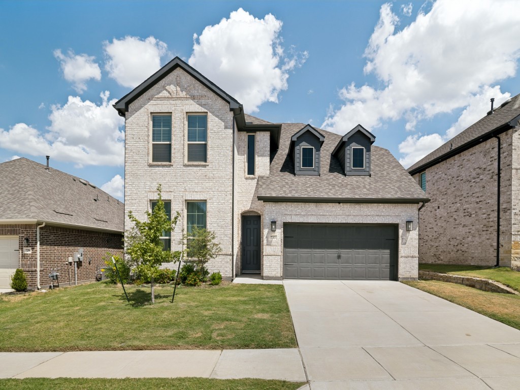 733 Grand Dale Drive — photo