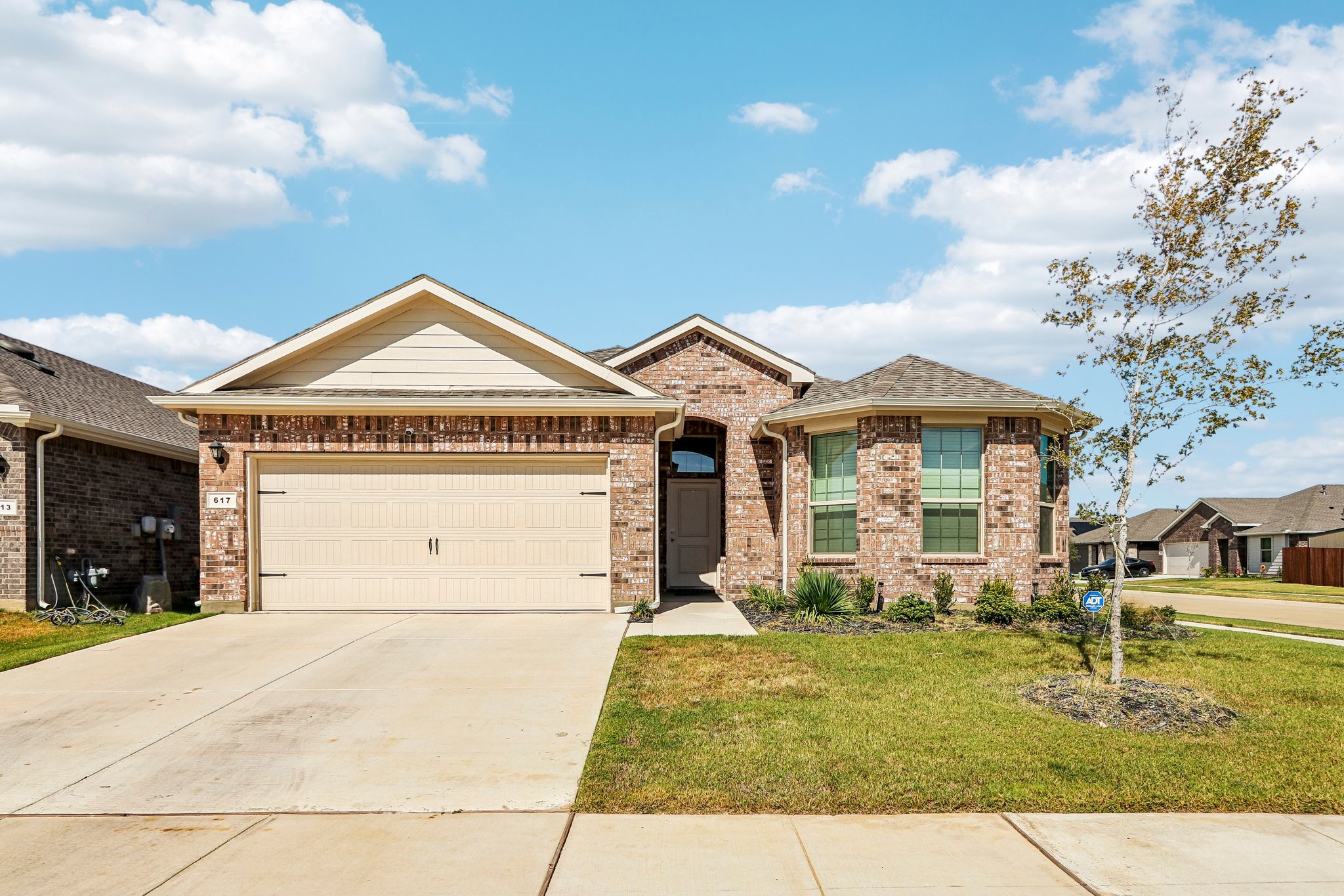 617 Amber Fields Drive, Krum, TX 76249 — photo 2