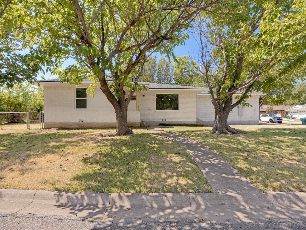 400 W Anita Street — photo