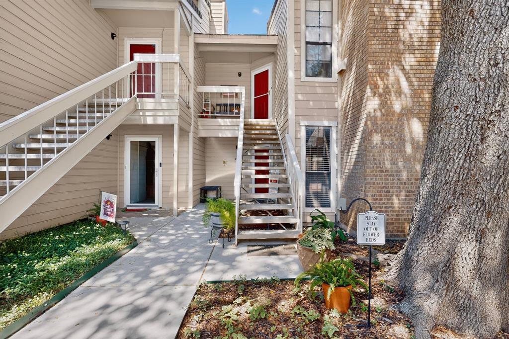 1909 Chasewood Circle 112 — photo