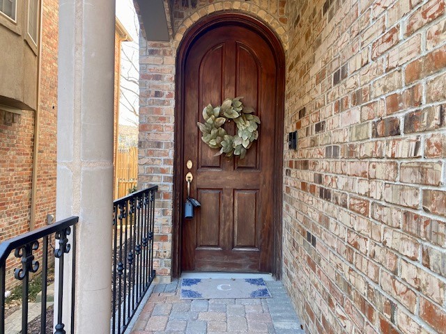 550 Rockingham Drive, Irving, TX 75063 — photo 2