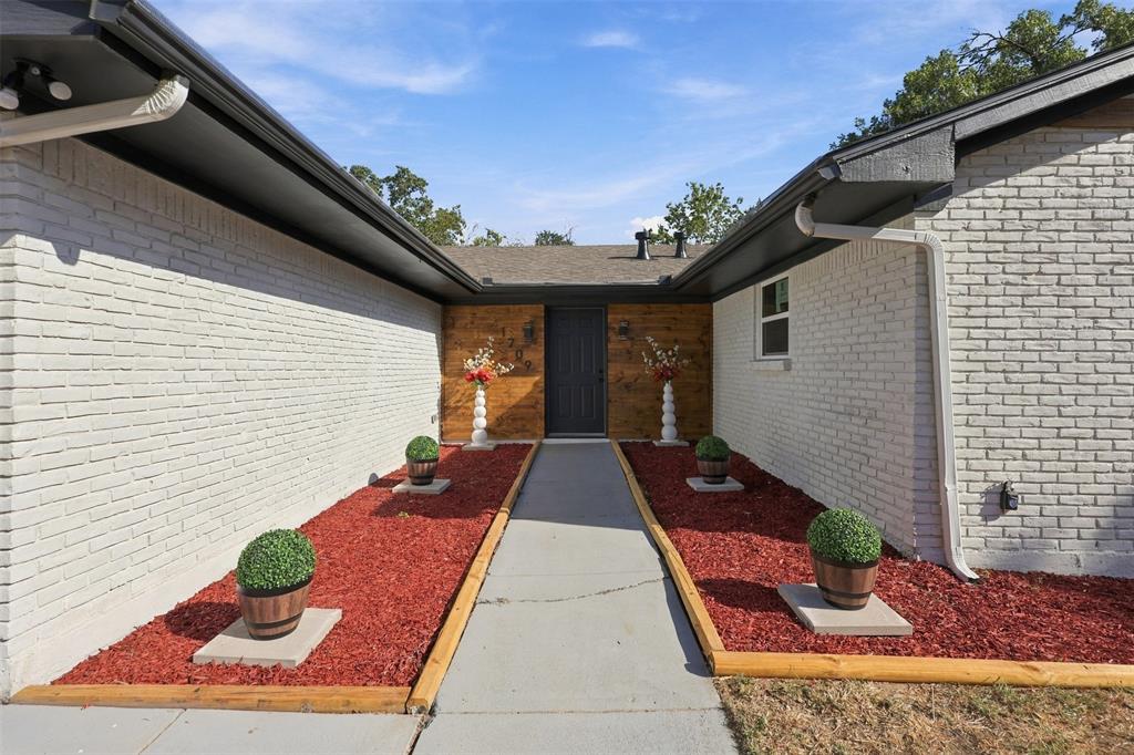 1709 Northaven Court — photo