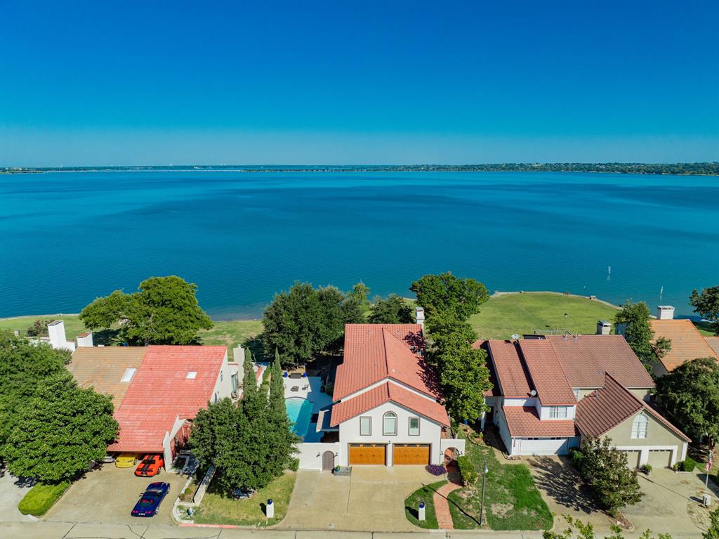 3422 Lakeside Drive — photo