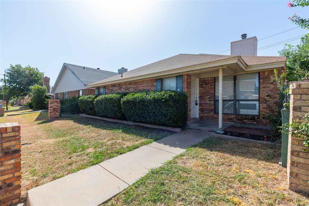 3209 Chimney Circle — photo