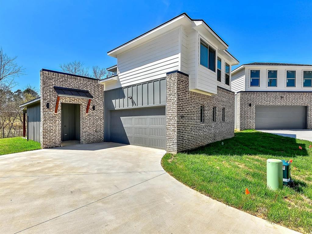 3260 W Crawford Street 601 — photo