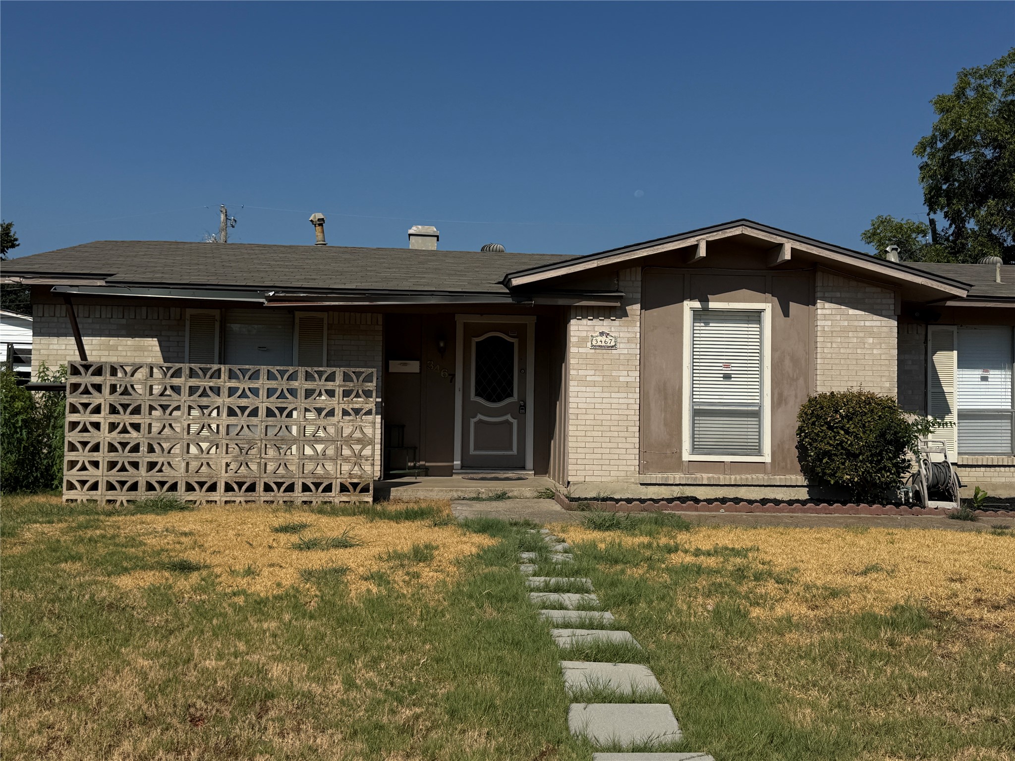 3467 Goldendale Drive — photo