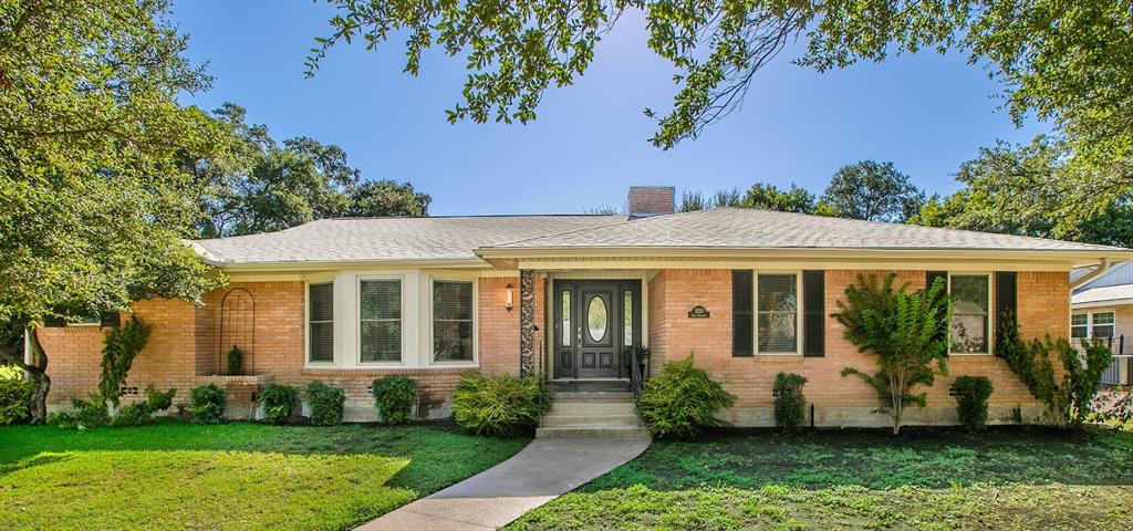 5220 Lake Charles Drive — photo