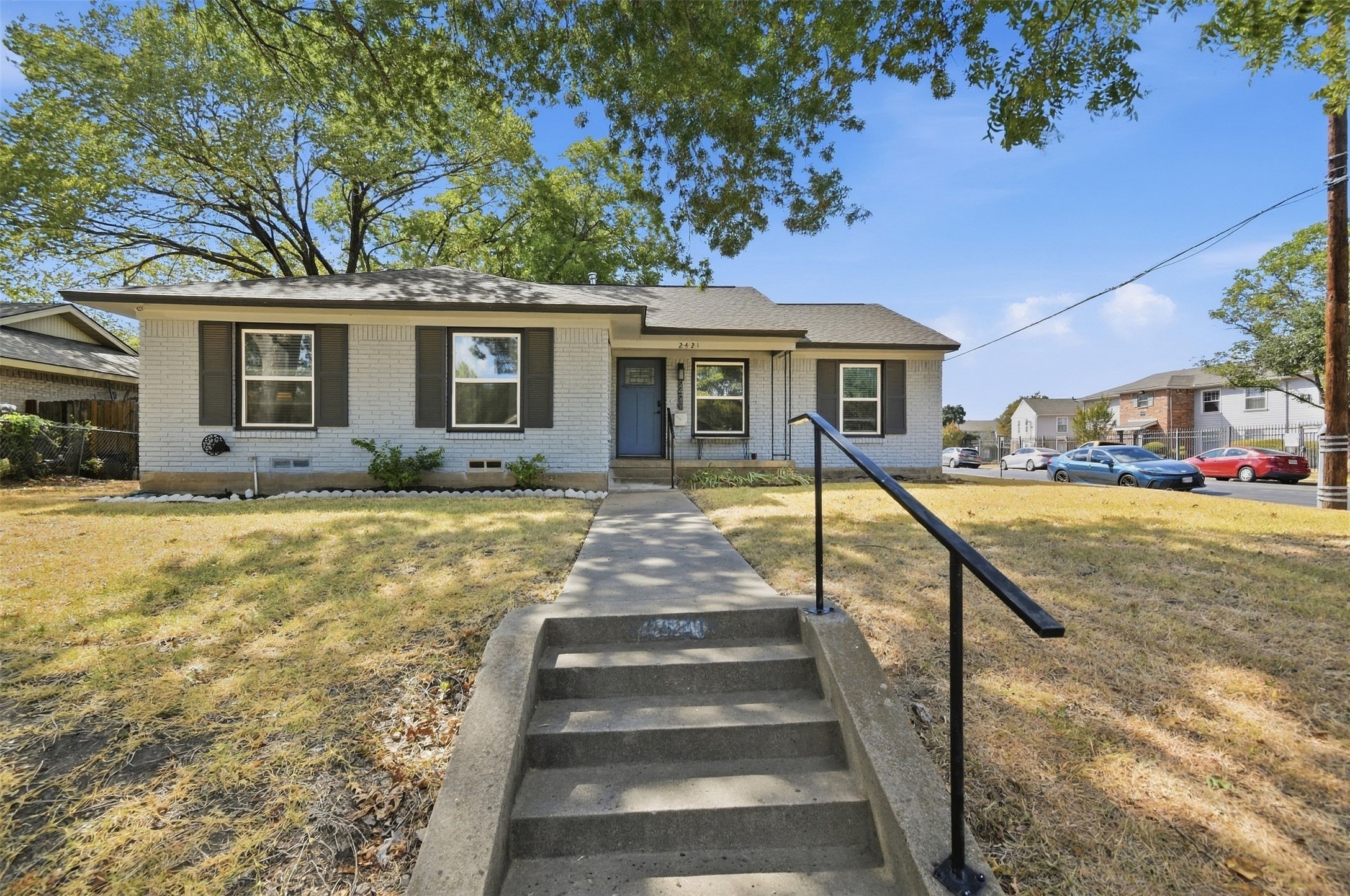 2421 Hillburn Drive — photo