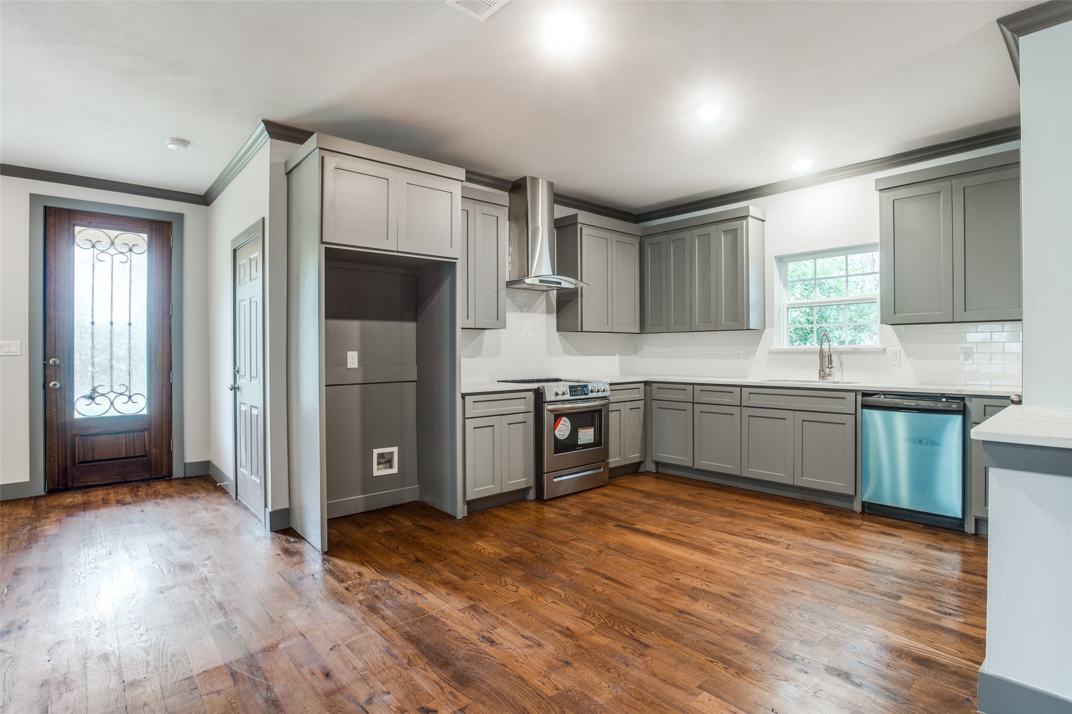 3601 Henry Street — photo