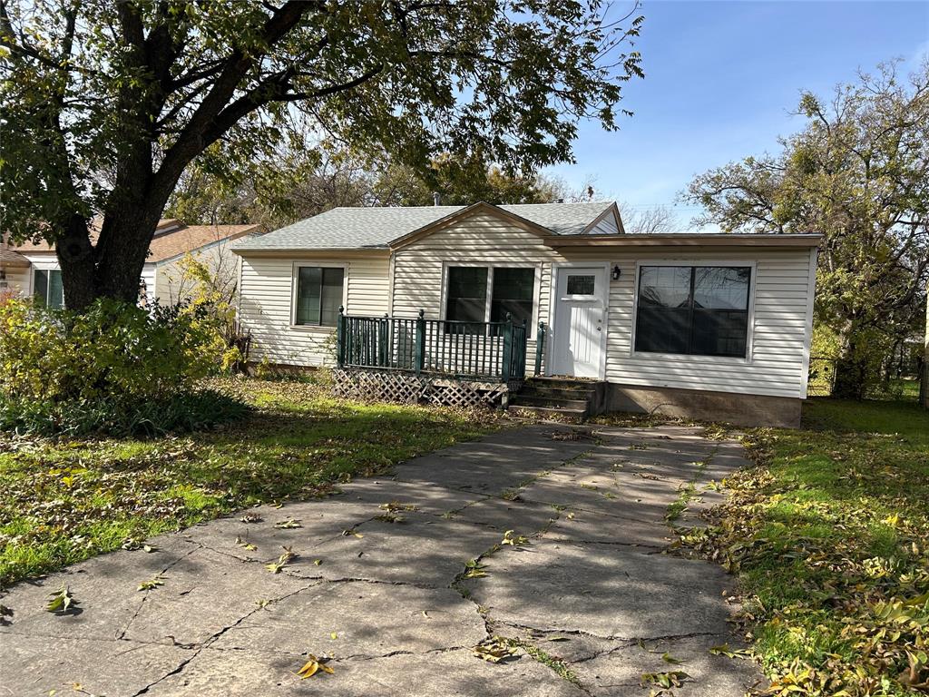 2210 Vine Street — photo