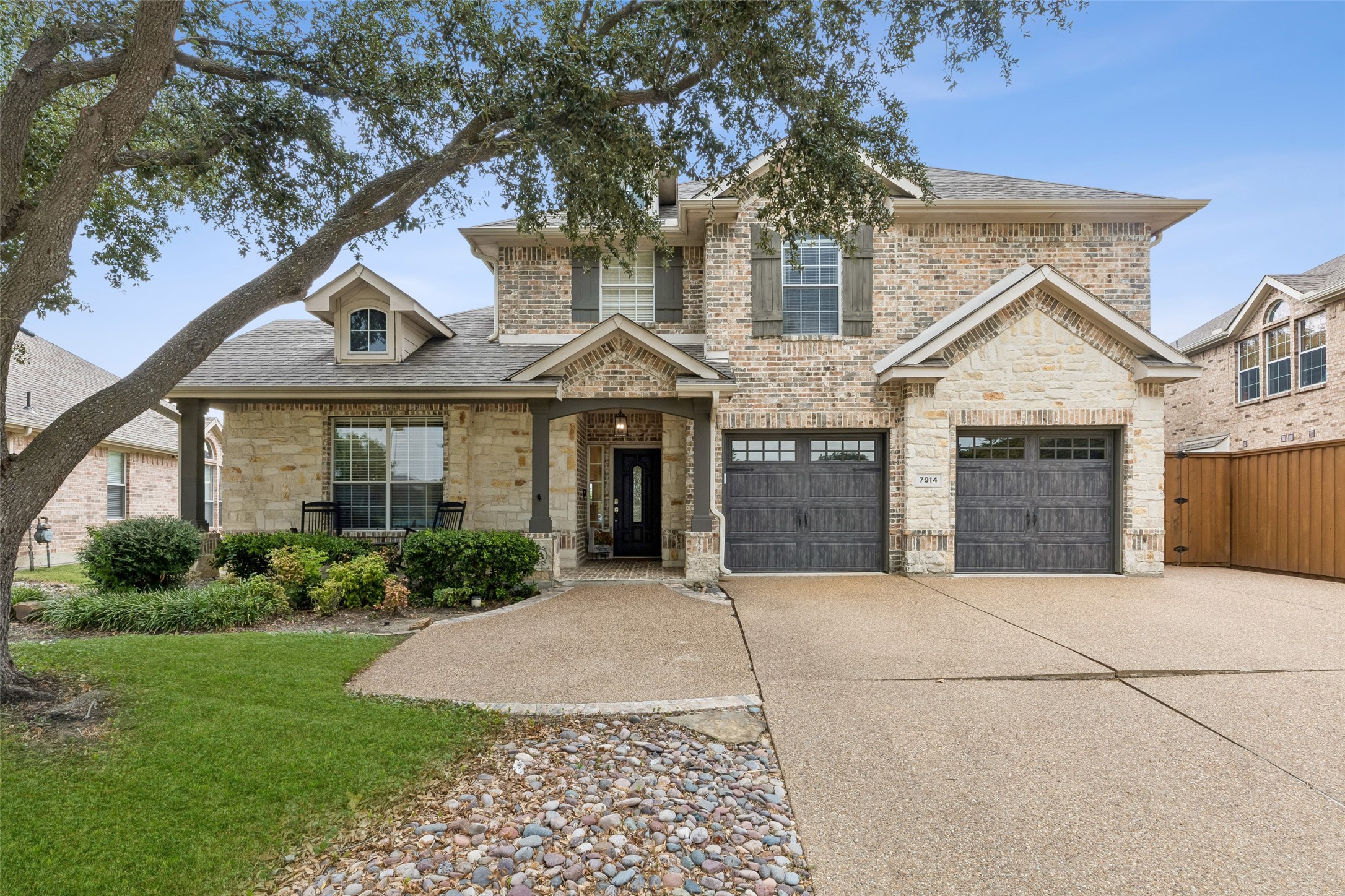 7914 Kings Court — photo