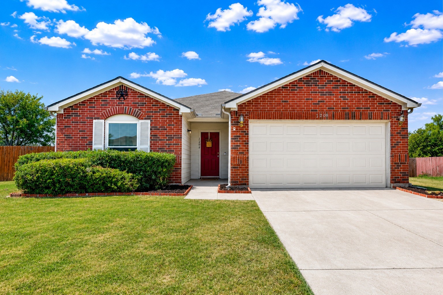 1208 Feather Crest Drive — photo