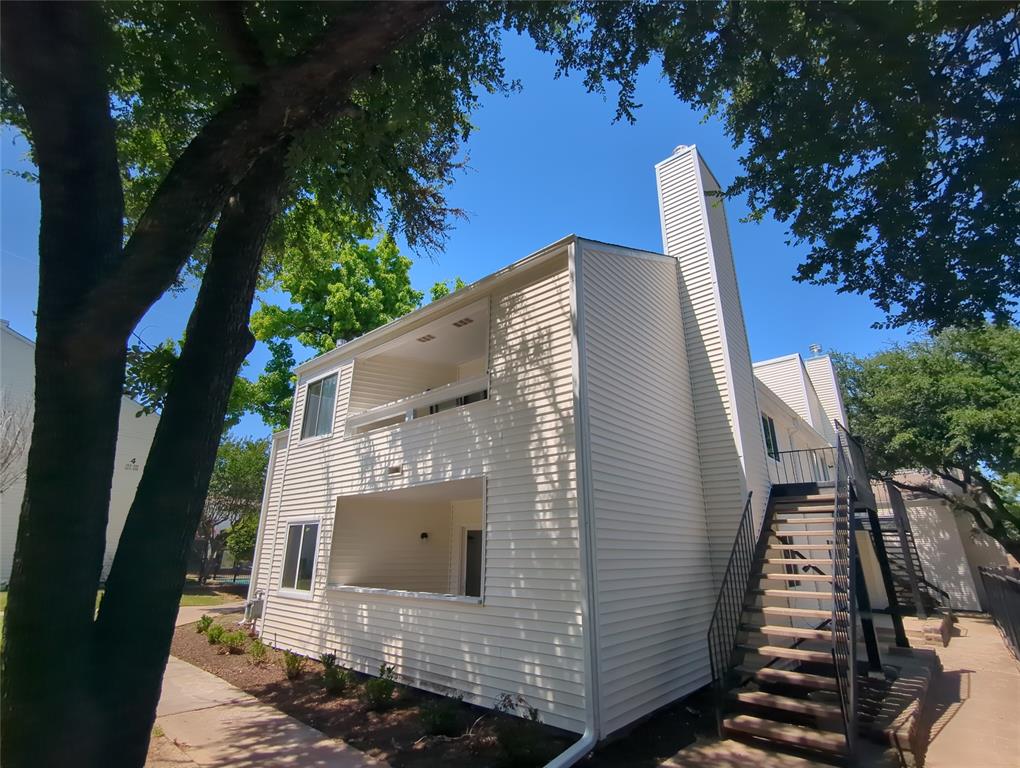 7431 Holly Hill Drive 204 — photo