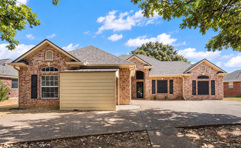 10124 Cougar Ridge Parkway — photo
