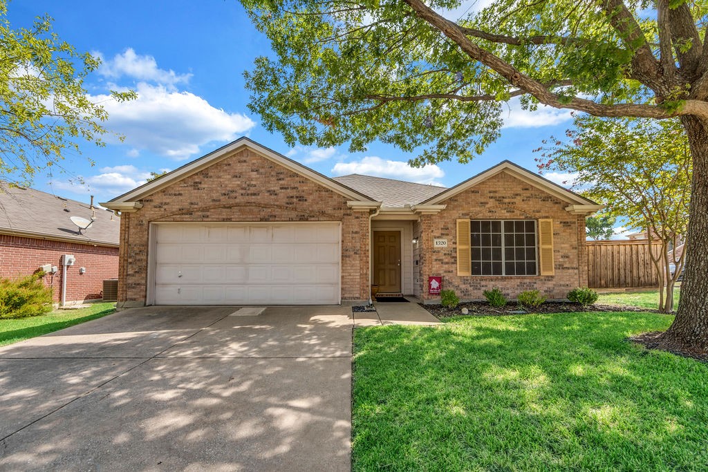 1320 Periwinkle Drive — photo