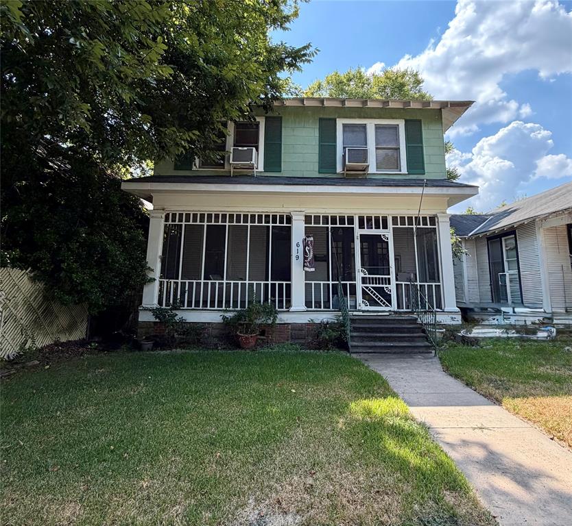 619 Topeka Street — photo