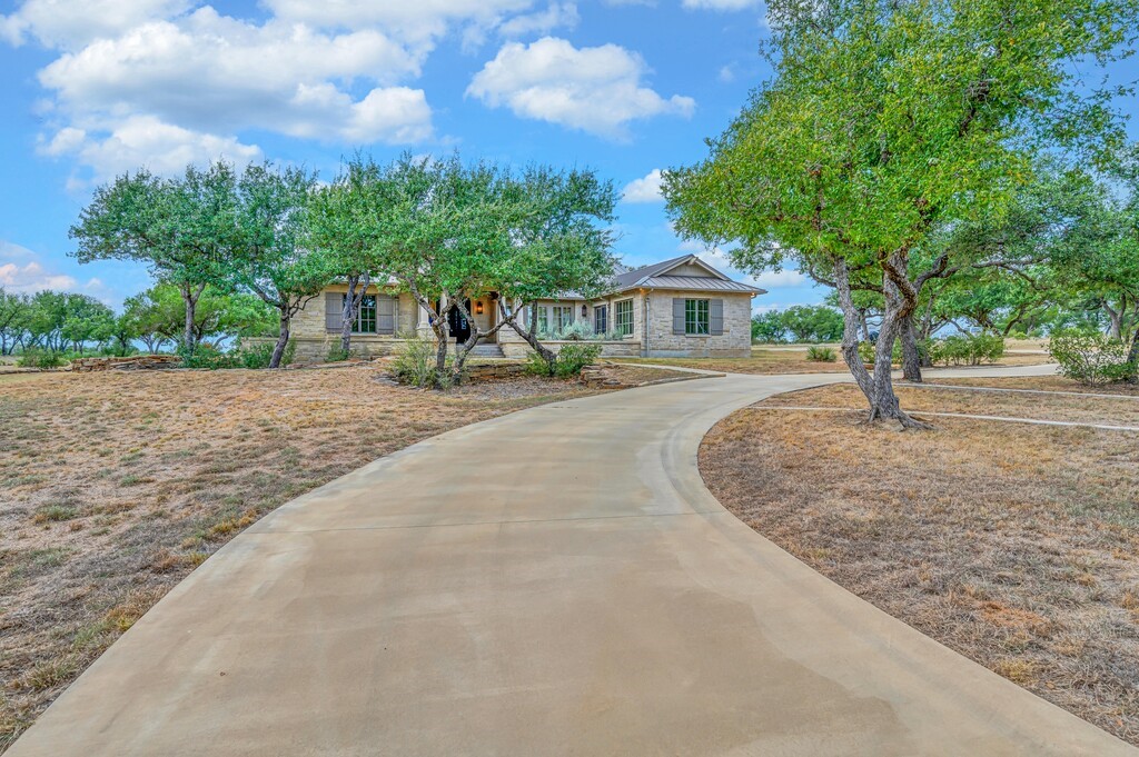 3989 Sunset Cliff Road — photo