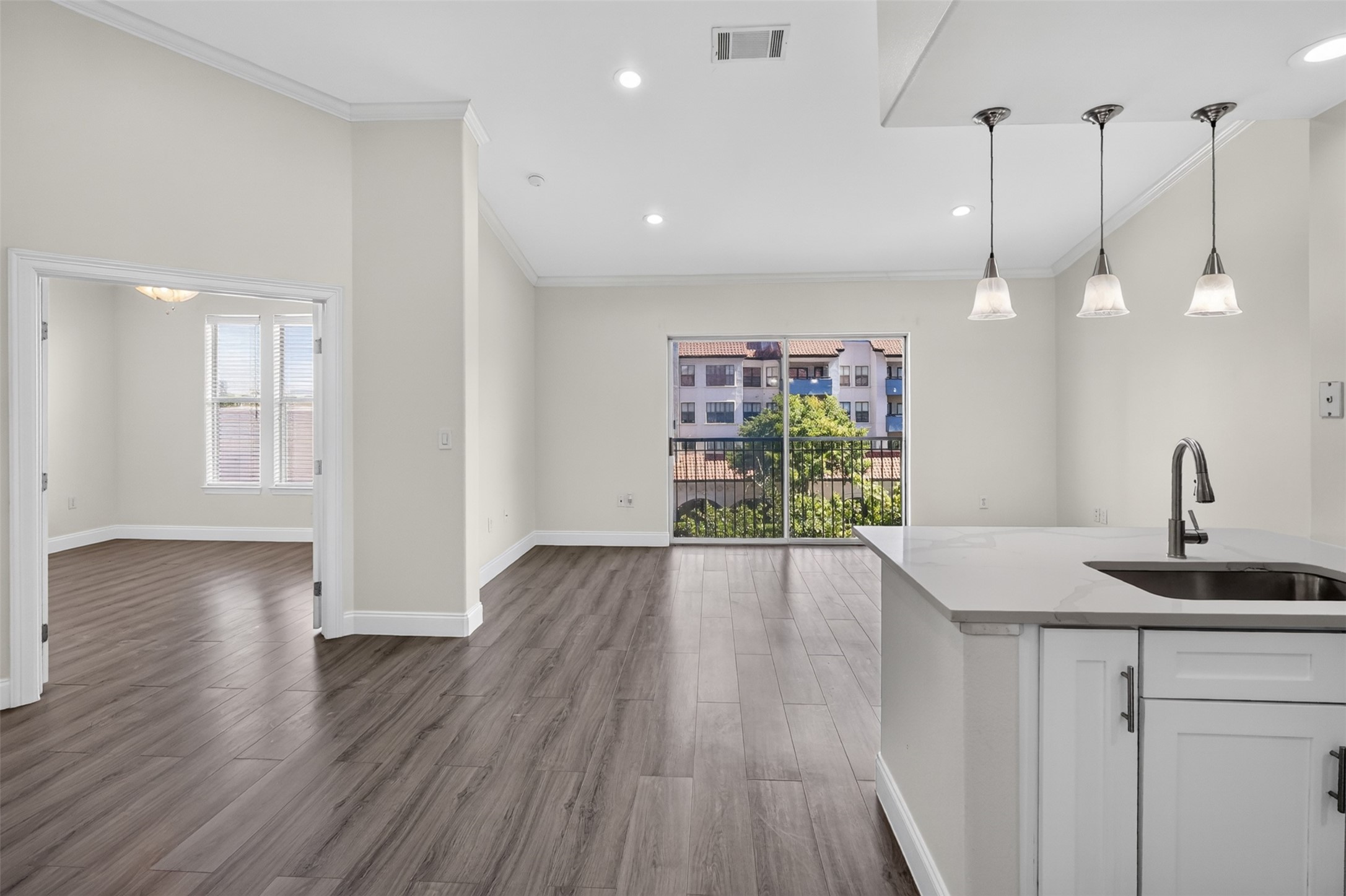330 Las Colinas Boulevard E 466 — photo