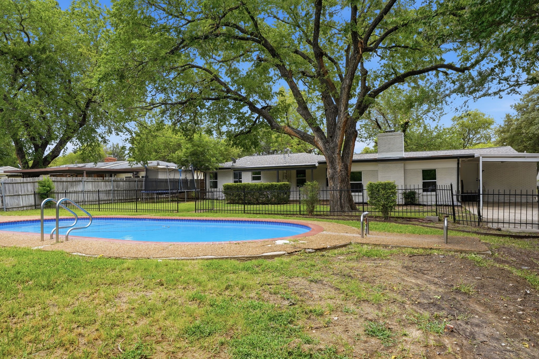 7125 Richland Road — photo