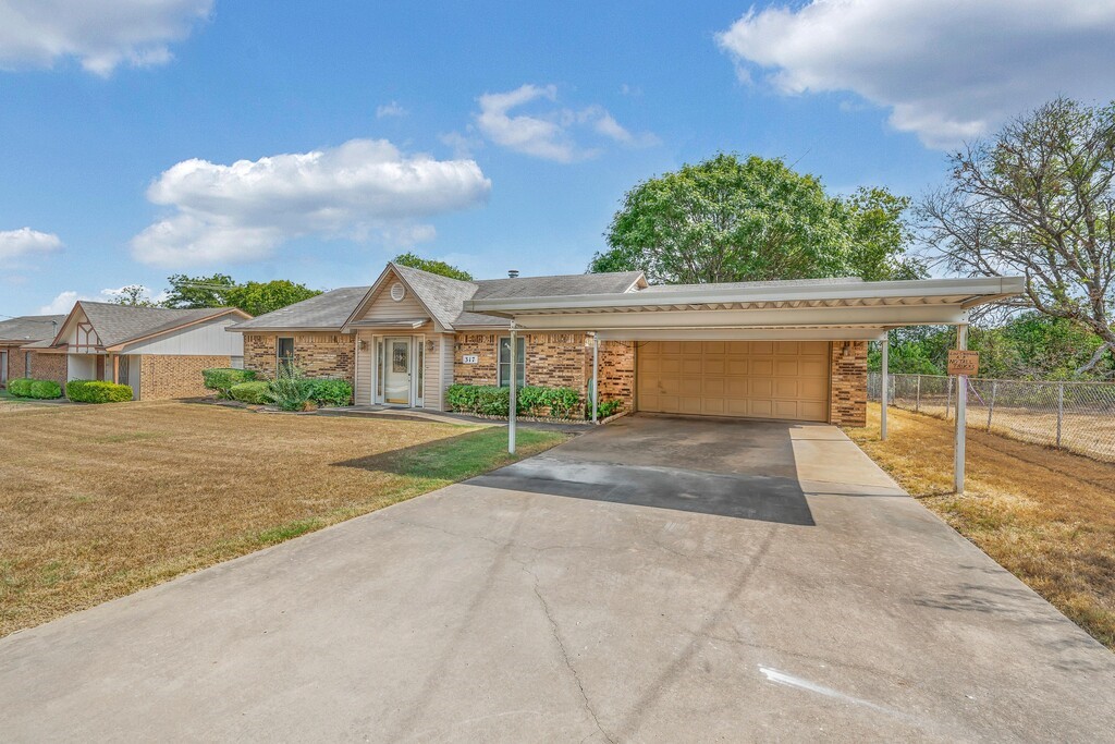 317 Williams Road, Lorena, TX 76655 — photo 2