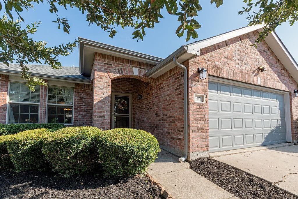 417 Azalea Drive — photo