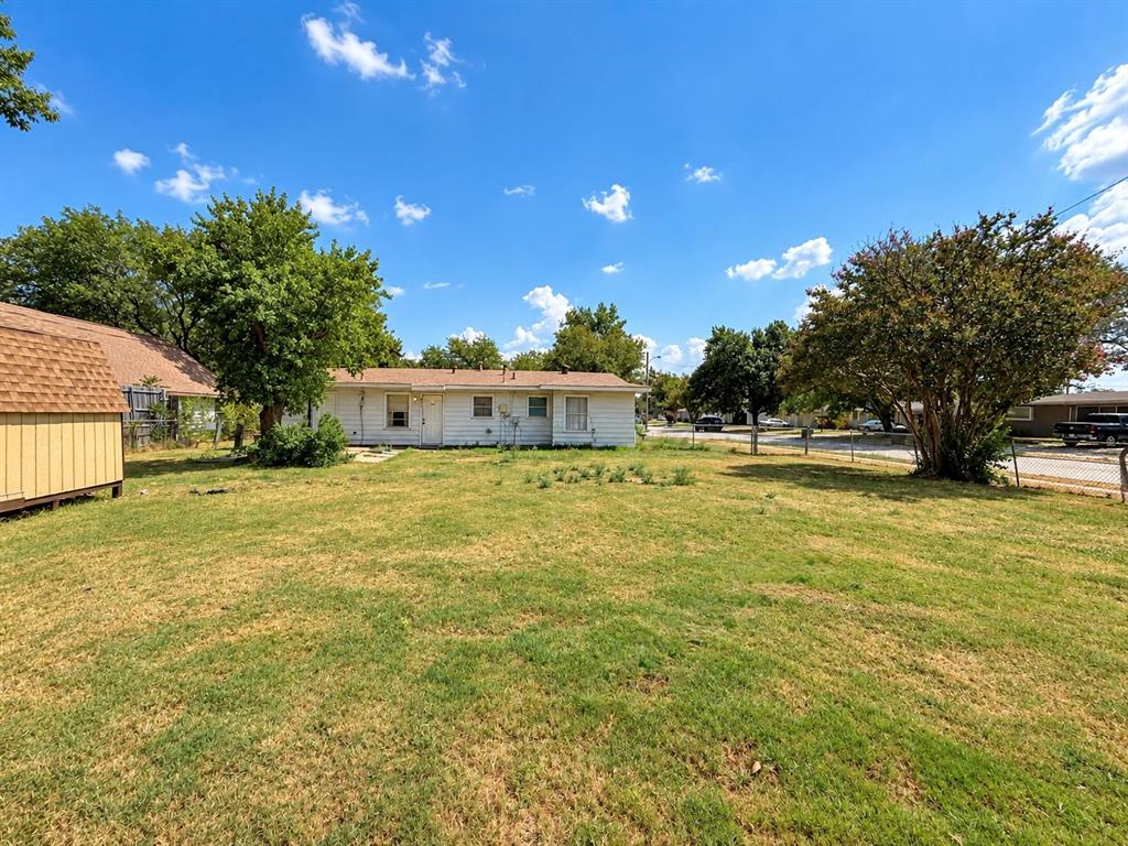 2921 Charles Drive — photo