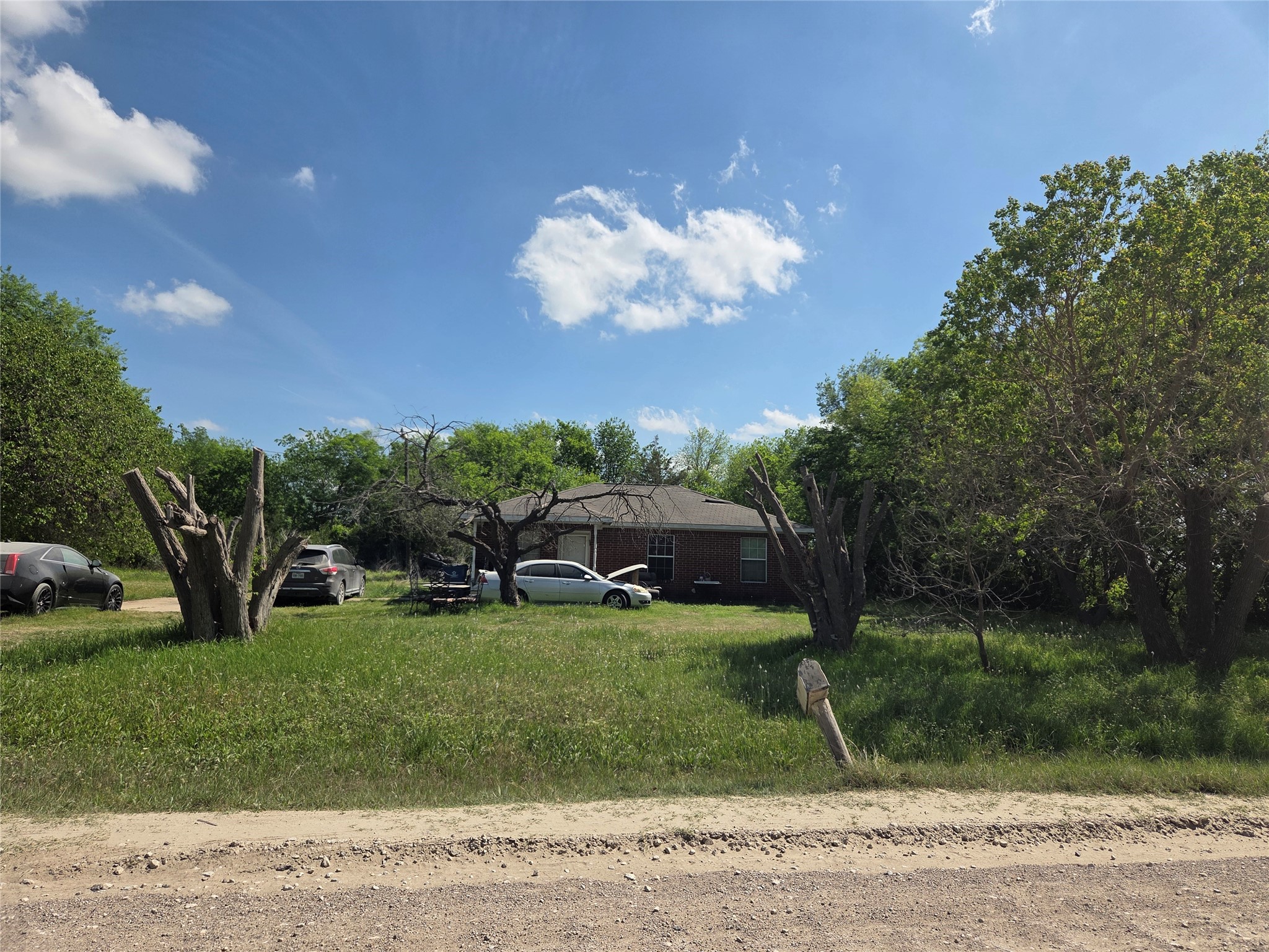 501 W Fannin Street — photo