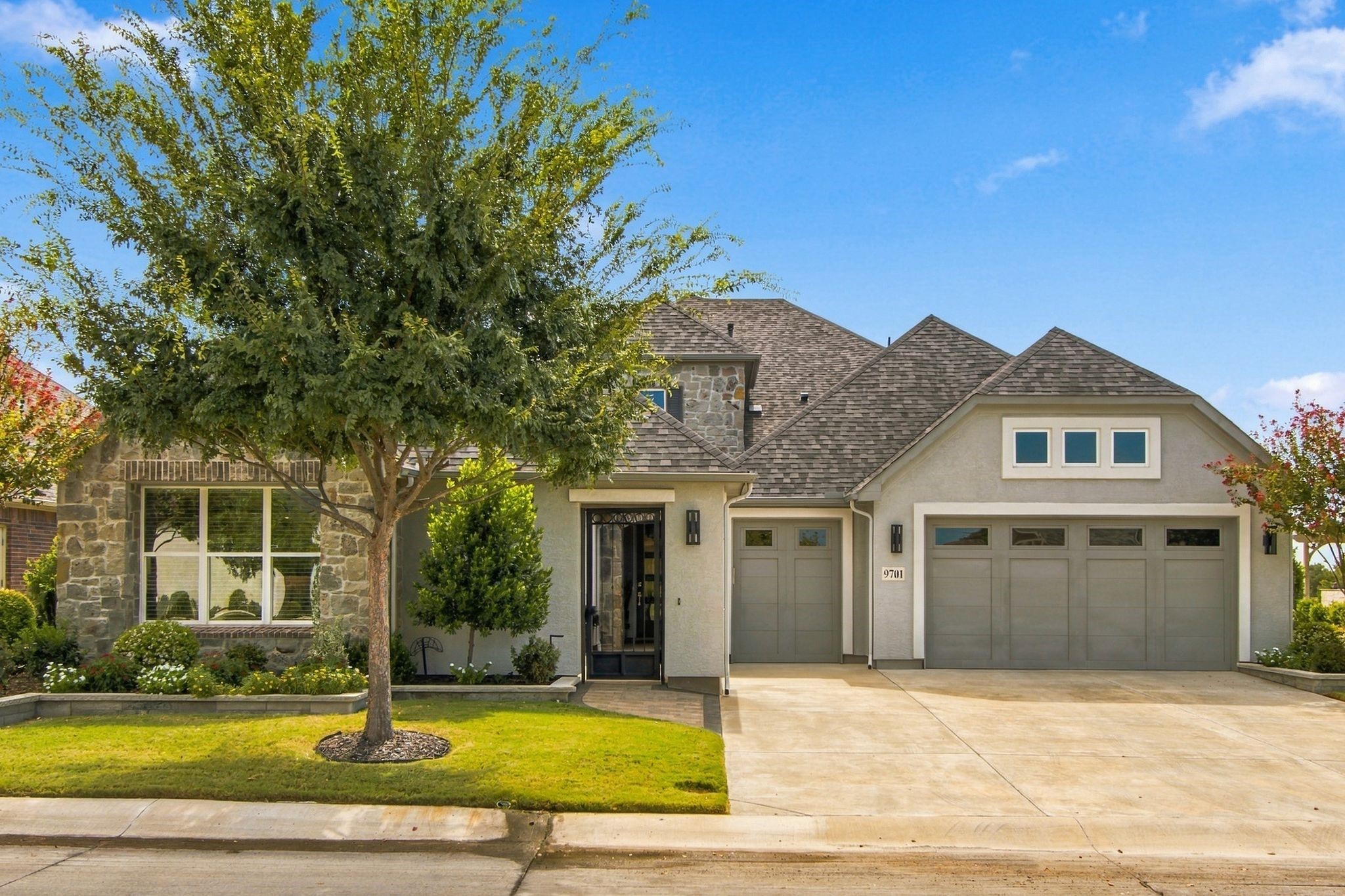 9701 Arkose Drive — photo