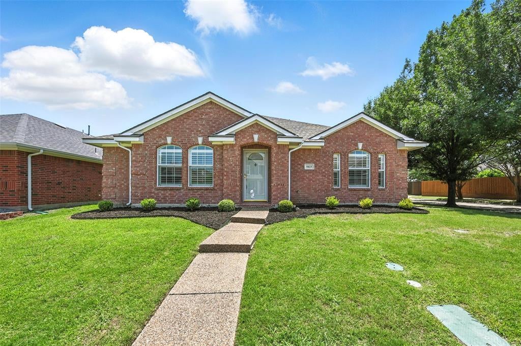 5025 Boxwood Lane — photo