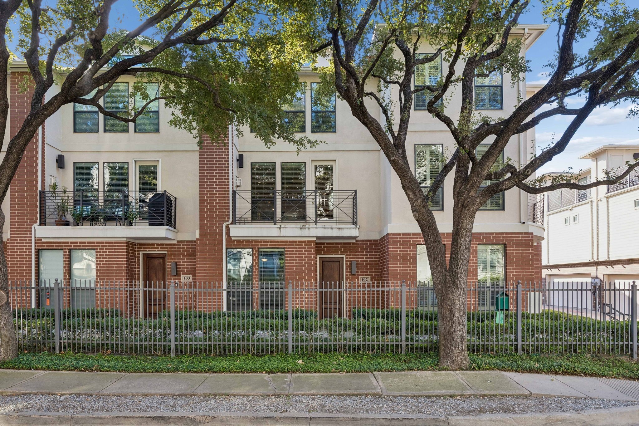 2606 Shelby Avenue Unit 102 — photo