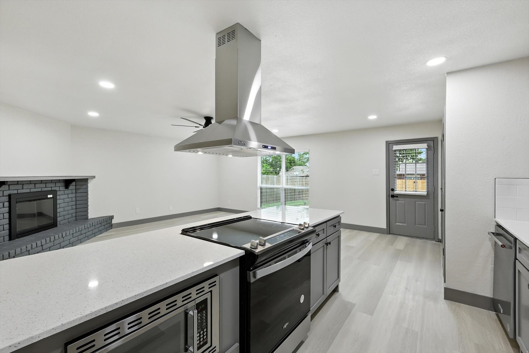 5221 Knox Drive — photo