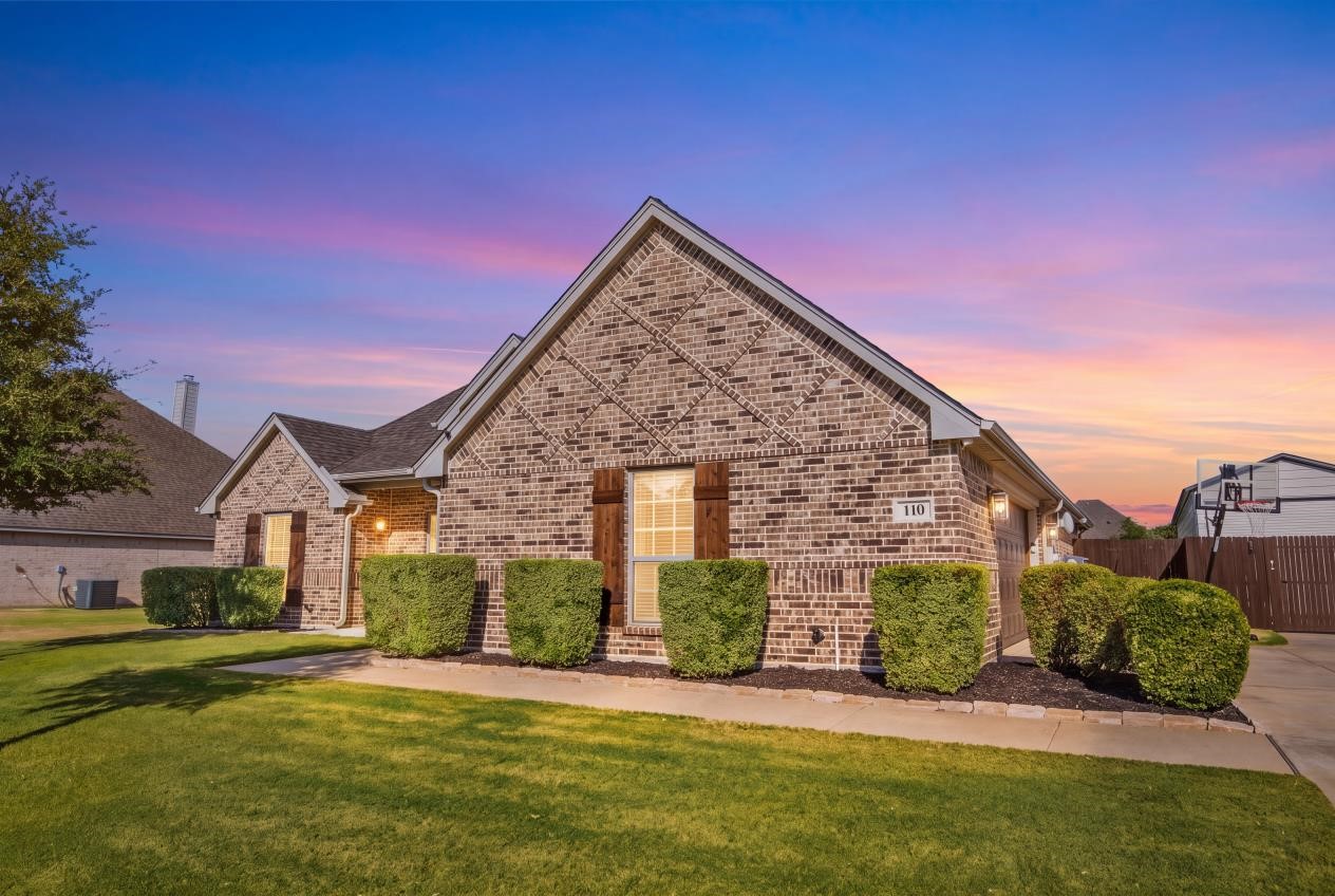 110 Oak View Drive — photo