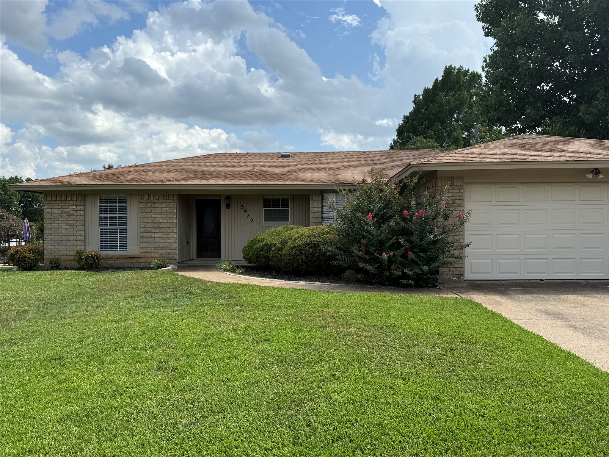 5912 Pleasant Hill Drive — photo