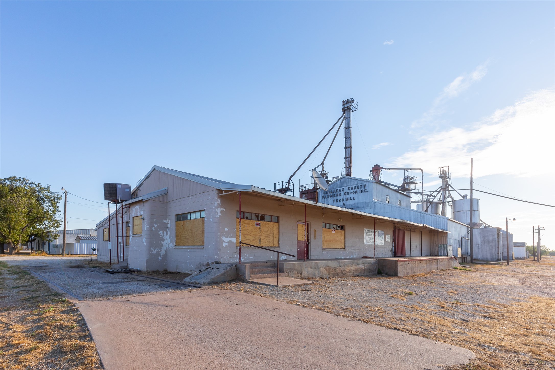 200 E 1st Street, Baird, TX 79504 — photo 2