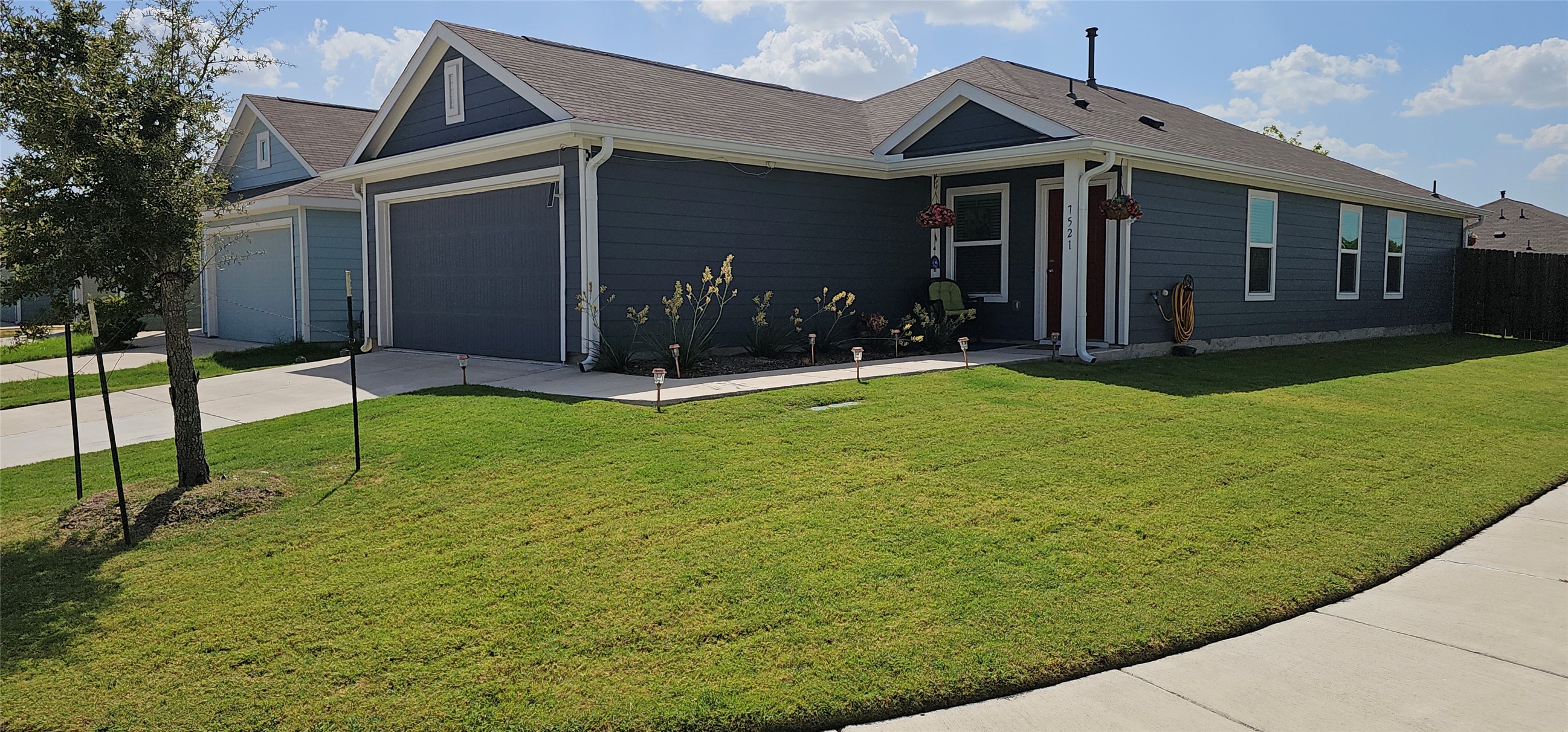 7521 Larson Lane — photo