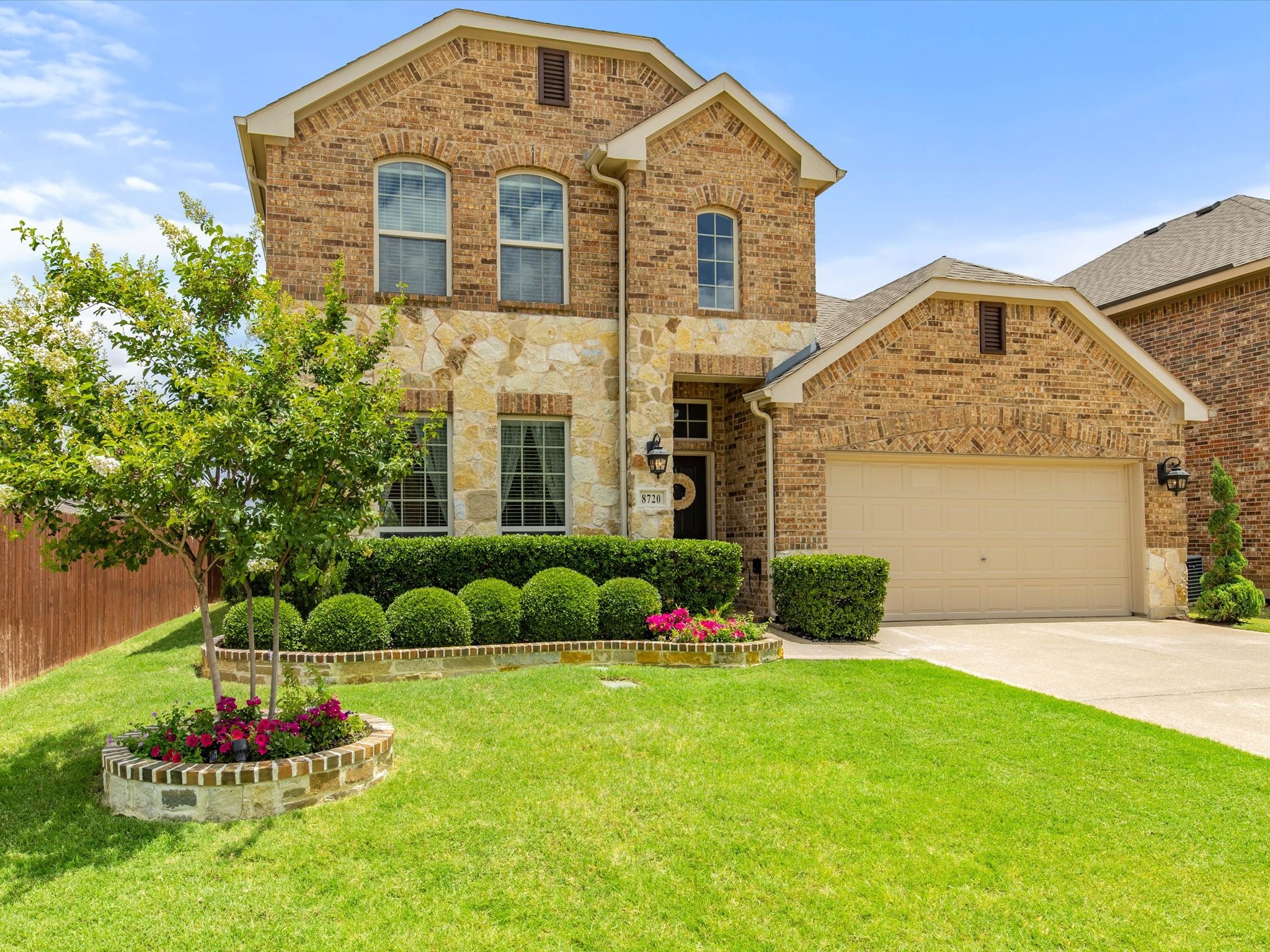 8720 Devonshire Drive — photo