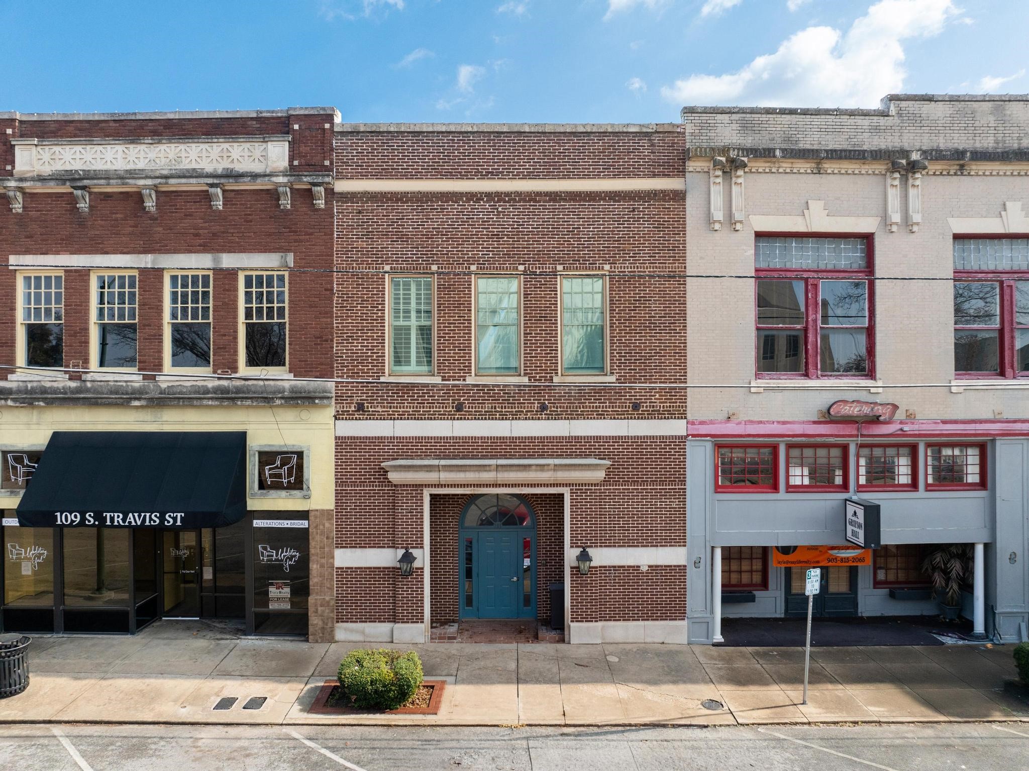 111 S Travis Street — photo