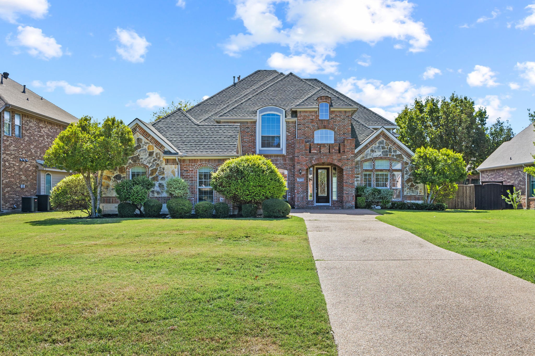 2022 Country Brook Lane — photo