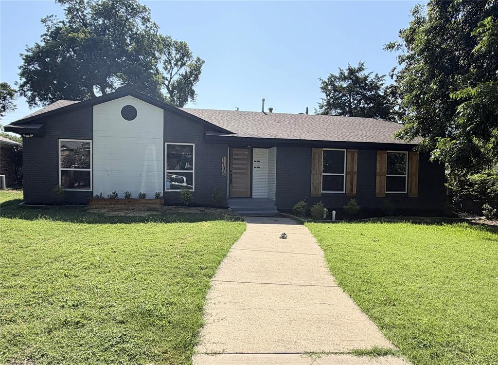 1104 Westwood Drive — photo